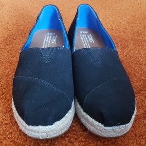 NWOT Toms Black Suede Shoes